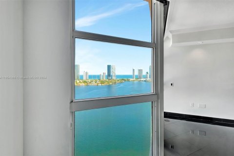 Condo in Aventura, Florida, 3 bedrooms  № 1370804 - photo 20