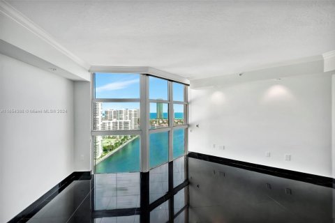 Condo in Aventura, Florida, 3 bedrooms  № 1370804 - photo 19