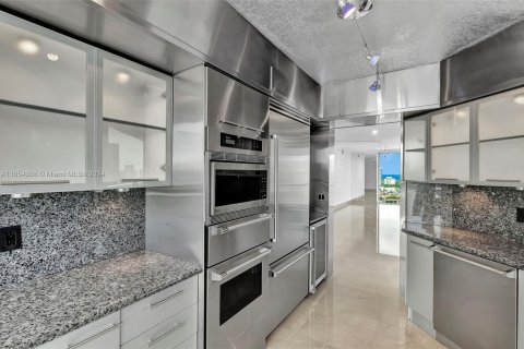 Copropriété à vendre à Aventura, Floride: 3 chambres, 197.88 m2 № 1370804 - photo 17