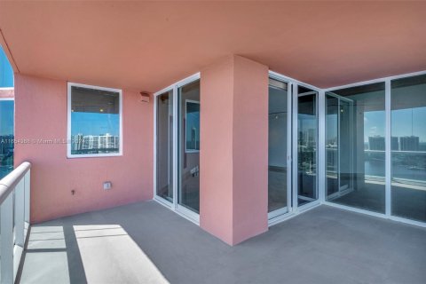 Copropriété à vendre à Aventura, Floride: 3 chambres, 197.88 m2 № 1370804 - photo 27