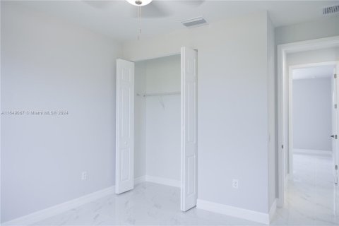 Villa ou maison à vendre à Cape Coral, Floride: 4 chambres, 171.13 m2 № 1331473 - photo 21