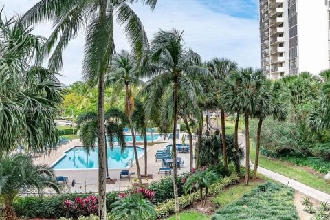 Copropriété à louer à Aventura, Floride: 2 chambres, 102.56 m2 № 1370846 - photo 24