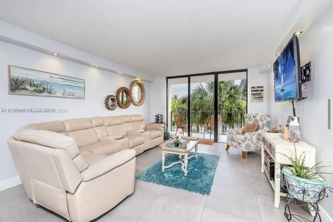 Copropriété à louer à Aventura, Floride: 2 chambres, 102.56 m2 № 1370846 - photo 3