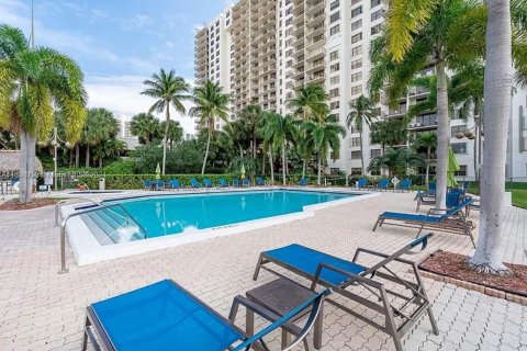 Copropriété à louer à Aventura, Floride: 2 chambres, 102.56 m2 № 1370846 - photo 21