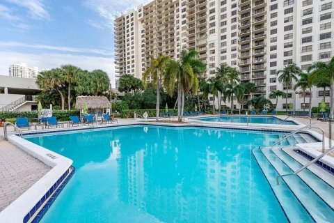 Copropriété à louer à Aventura, Floride: 2 chambres, 102.56 m2 № 1370846 - photo 20