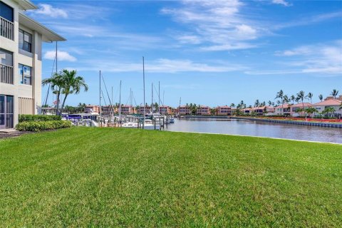 Condo in Punta Gorda, Florida, 2 bedrooms  № 1302044 - photo 28