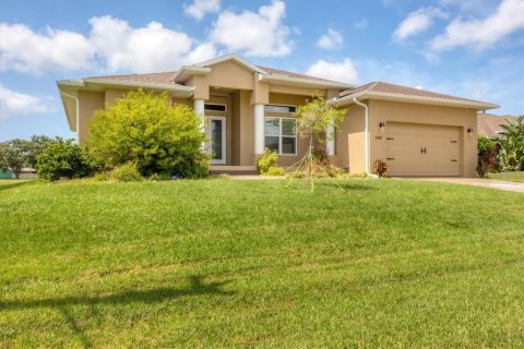 Villa ou maison à vendre à Rotonda, Floride: 3 chambres, 228.08 m2 № 1369812 - photo 7