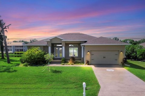 Villa ou maison à vendre à Rotonda, Floride: 3 chambres, 228.08 m2 № 1369812 - photo 1