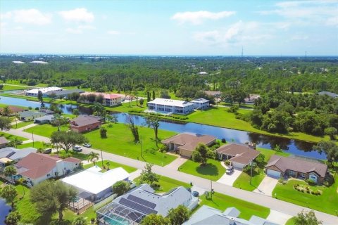 Casa en venta en Rotonda, Florida, 3 dormitorios, 228.08 m2 № 1369812 - foto 3