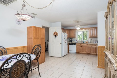 Casa en venta en Ocala, Florida, 3 dormitorios, 145.67 m2 № 1418161 - foto 11