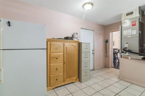 Villa ou maison à vendre à Punta Gorda, Floride: 2 chambres, 119.66 m2 № 389710 - photo 23