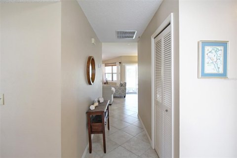 Copropriété à louer à Sarasota, Floride: 2 chambres, 104.98 m2 № 877224 - photo 5