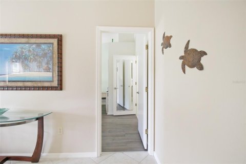 Condo in Sarasota, Florida, 2 bedrooms  № 877224 - photo 24