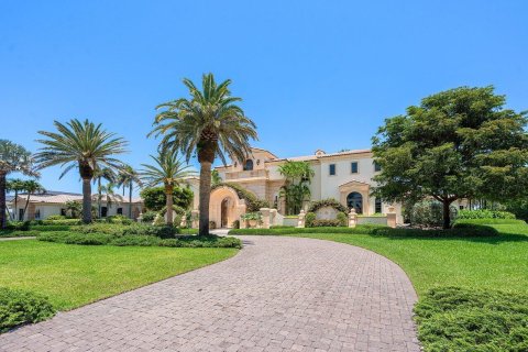 Villa ou maison à vendre à Stuart, Floride: 8 chambres, 1173.08 m2 № 1210169 - photo 3