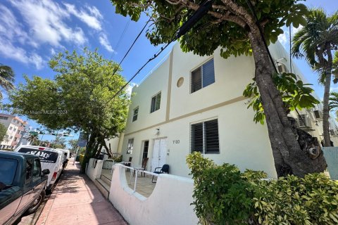 Copropriété à vendre à Miami Beach, Floride: 1 chambre, 47.66 m2 № 1209815 - photo 1