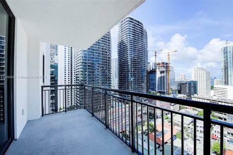 Condo in Miami, Florida, 2 bedrooms  № 530543 - photo 2