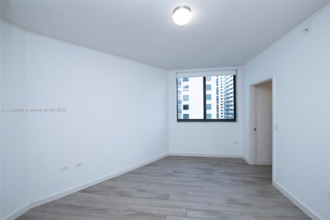 Condominio en venta en Miami, Florida, 2 dormitorios, 103.86 m2 № 530543 - foto 15