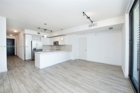 Copropriété à vendre à Miami, Floride: 2 chambres, 103.86 m2 № 530543 - photo 4