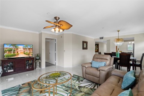 Copropriété à vendre à Pembroke Pines, Floride: 2 chambres, 142.42 m2 № 1319270 - photo 8