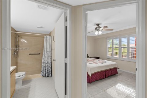 Condo in Pembroke Pines, Florida, 2 bedrooms  № 1319270 - photo 27