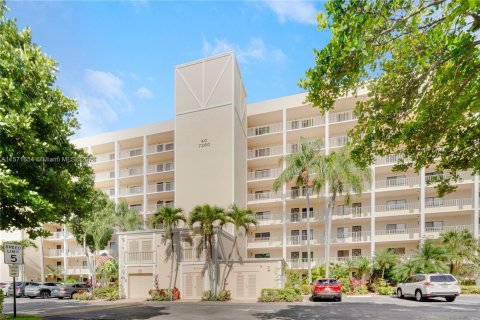 Condo in Delray Beach, Florida, 2 bedrooms  № 1320623 - photo 24