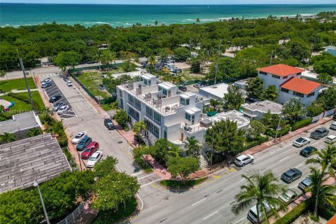 Propiedad comercial en venta en Miami Beach, Florida № 1319016 - foto 2