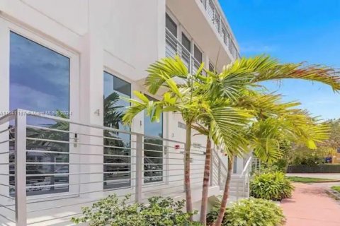 Propiedad comercial en venta en Miami Beach, Florida № 1319016 - foto 5