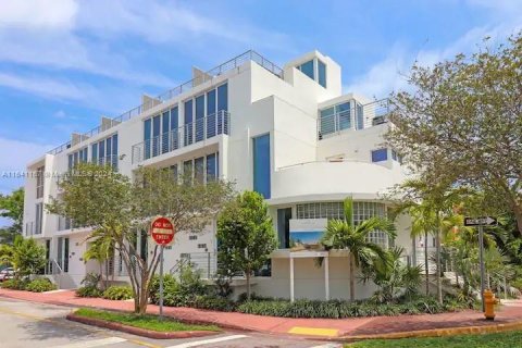 Propiedad comercial en venta en Miami Beach, Florida № 1319016 - foto 4