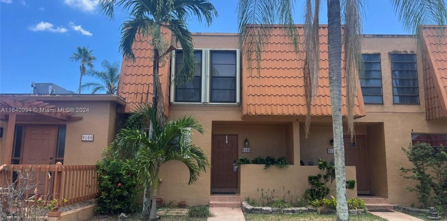 Condo in Pembroke Pines, Florida, 3 bedrooms  № 1319058