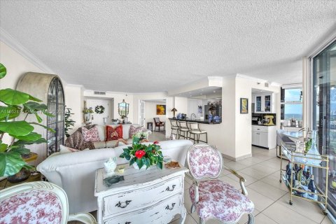 Condo in Miami, Florida, 2 bedrooms  № 1377118 - photo 21