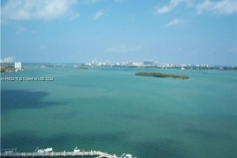 Condominio en venta en Miami, Florida, 2 dormitorios, 136.47 m2 № 1377118 - foto 1