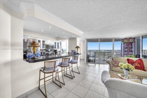 Condominio en venta en Miami, Florida, 2 dormitorios, 136.47 m2 № 1377118 - foto 13