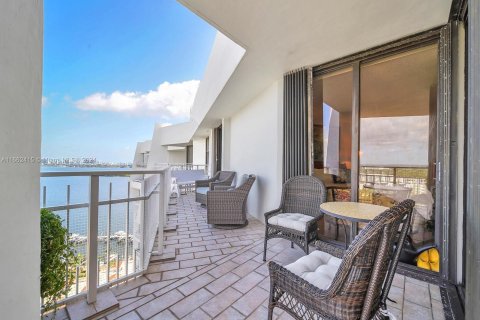 Condominio en venta en Miami, Florida, 2 dormitorios, 136.47 m2 № 1377118 - foto 2