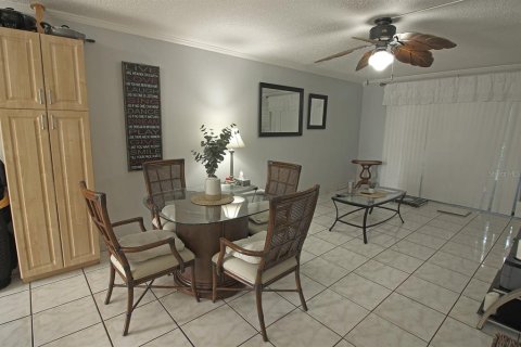 Condo in Punta Gorda, Florida, 2 bedrooms  № 1357546 - photo 8