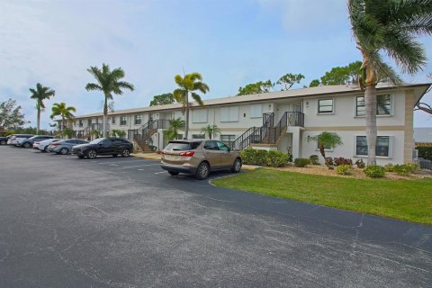 Copropriété à vendre à Punta Gorda, Floride: 2 chambres, 82.13 m2 № 1357546 - photo 28