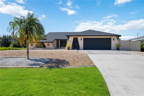 Villa ou maison à vendre à Englewood, Floride: 2 chambres, 197.05 m2 № 1344507 - photo 1