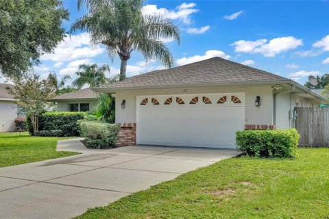 House in Auburndale, Florida 3 bedrooms, 149.48 sq.m. № 1344506 - photo 4