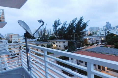 Condominio en venta en Miami Beach, Florida, 1 dormitorio, 59.74 m2 № 1408423 - foto 16