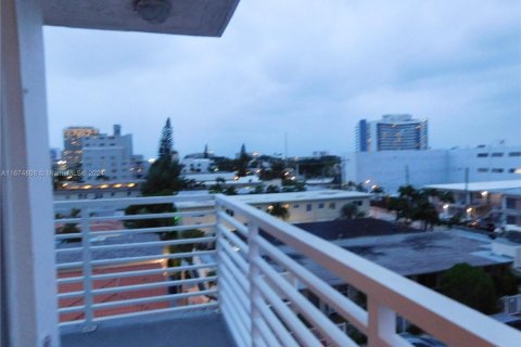 Condominio en venta en Miami Beach, Florida, 1 dormitorio, 59.74 m2 № 1408423 - foto 15