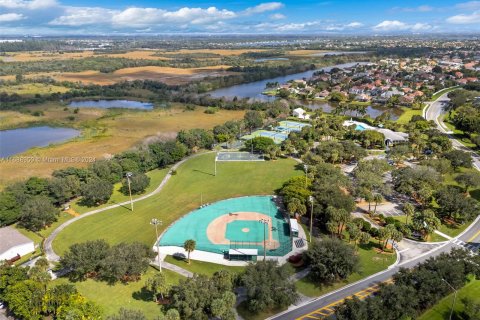 Villa ou maison à vendre à Pembroke Pines, Floride: 3 chambres, 137.5 m2 № 1431451 - photo 27