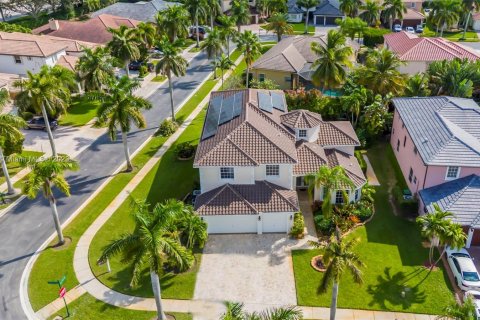 Villa ou maison à vendre à Miramar, Floride: 6 chambres, 349.87 m2 № 860081 - photo 4
