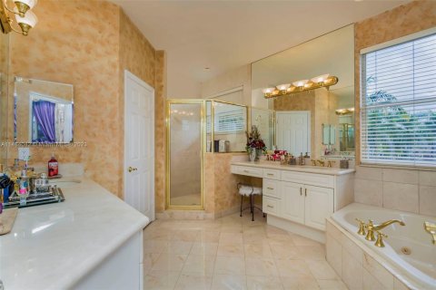 Villa ou maison à vendre à Miramar, Floride: 6 chambres, 349.87 m2 № 860081 - photo 22
