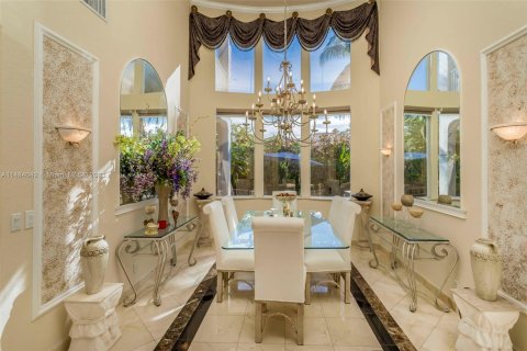 Villa ou maison à vendre à Miramar, Floride: 6 chambres, 349.87 m2 № 860081 - photo 10