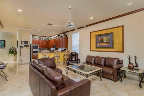 Villa ou maison à vendre à Miramar, Floride: 6 chambres, 349.87 m2 № 860081 - photo 13