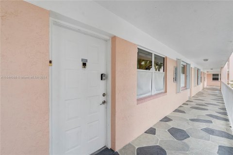 Condominio en venta en Sunrise, Florida, 2 dormitorios, 127.28 m2 № 1325857 - foto 19