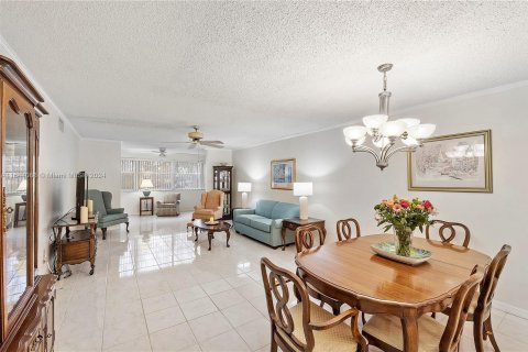 Condominio en venta en Sunrise, Florida, 2 dormitorios, 127.28 m2 № 1325857 - foto 8