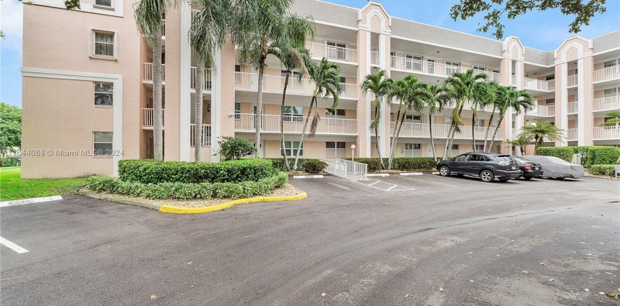 Condominio en Sunrise, Florida, 2 dormitorios  № 1325857