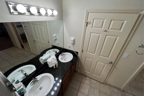Condominio en venta en Orlando, Florida, 3 dormitorios, 116.41 m2 № 756177 - foto 8