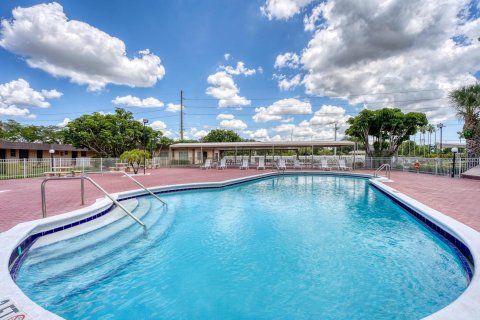 Condominio en venta en Lauderdale Lakes, Florida, 2 dormitorios, 94.85 m2 № 913487 - foto 11