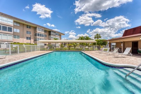 Condominio en venta en Lauderdale Lakes, Florida, 2 dormitorios, 94.85 m2 № 913487 - foto 9